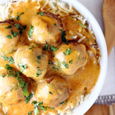 Slow Cooker Red Curry Meatballs