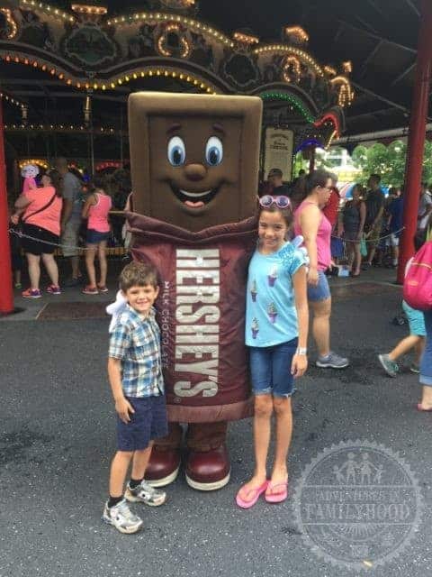 Kids with Hershey Bar at Hersheypark