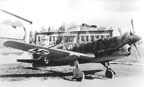 De Caudron C.714, een Franse lichte jager uit de Tweede Wereldoorlog, bekend om zijn houten constructie en beperkte prestaties.