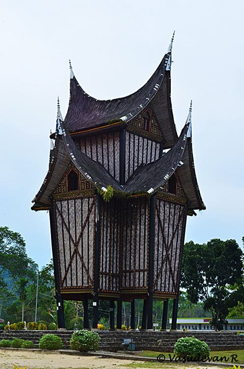 A peek into Minangkabau culture 10 Minangkabau Rice Barn