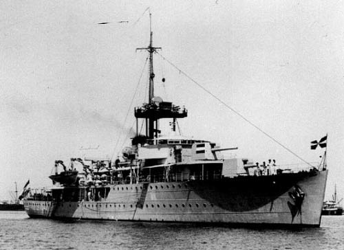 De HNLMS Johan Maurits van Nassau, een Nederlands marinevaartuig, bombardeerde met succes Duitse strijdkrachten, waardoor de Duitse opmars tijdelijk werd vertraagd.