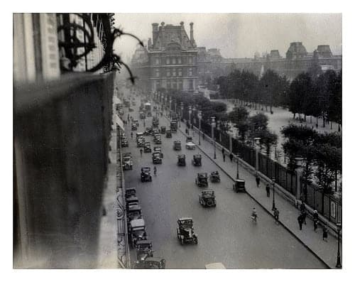 Párizs az 1920-as években. Forrás: 41.media.tumblr.com