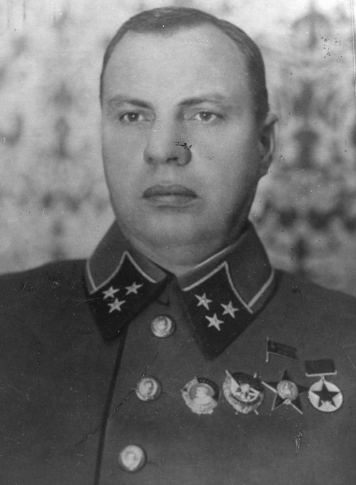 Portret van Sovjet-generaal Mikhail Semyonovich Khozin (1896–1979), commandant tijdens de Tweede Wereldoorlog en voormalig hoofd van militaire academies.
