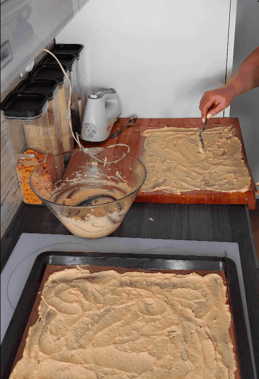 Creating a layer of the karpatka crust.