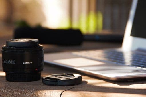 camera and laptop　使用供述書・使用宣誓書　米国商標