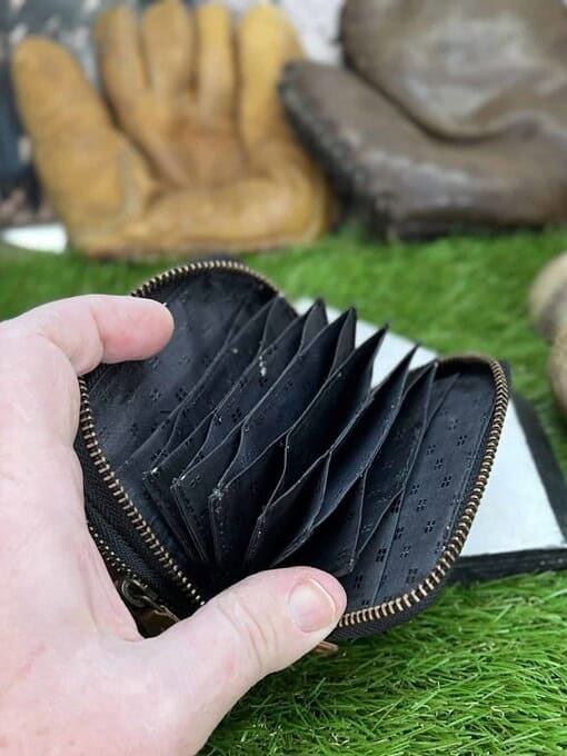 Keychain Wallet with Double Zipper Compartments - Image 2