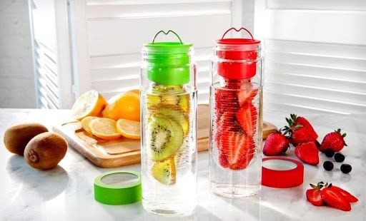 What You Should Know About Infused Water and Water Infuser Bottles
