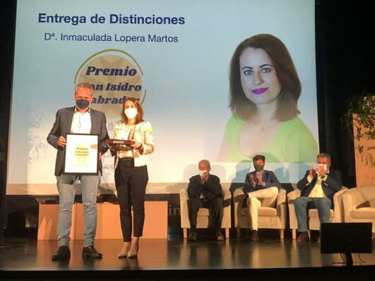 El Teatro Goya de Lora del Río acogió la entrega de galardones de los IV Premios ‘San Isidro Labrador’ 2021 5 Premios4net