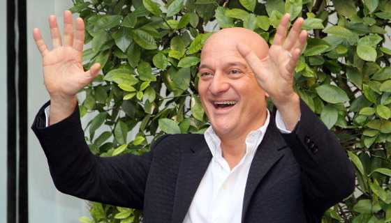 Sabato su Cielo "A lezione da Claudio Bisio" | Digitale terrestre: Dtti.it