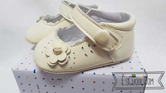 zapatos bebe sin suela beis