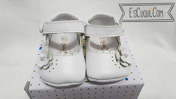 zapatos bebe sin suela blancos