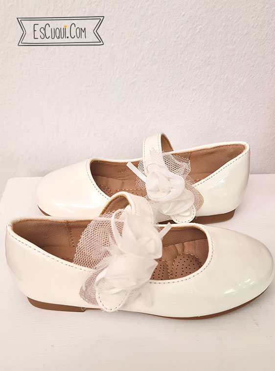 zapatos blancos charol flor niña baratos