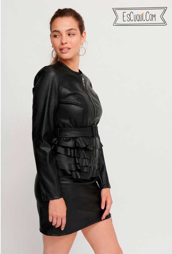 cazadora polipiel cinturon volantes