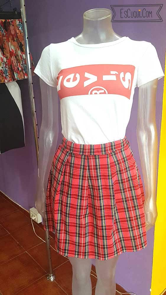 falda cuadros colegiala mujer