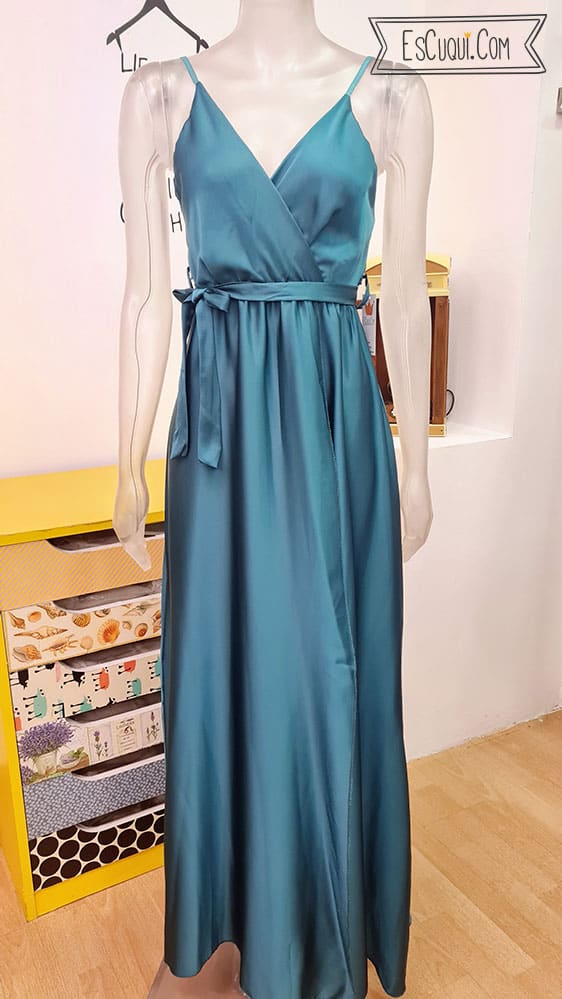vestido raso saten largo raja cruzado