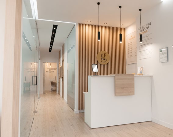 reception clinica dental en tomares