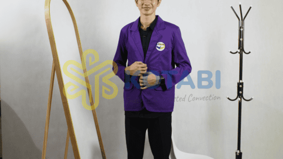 bikin almamater kampus