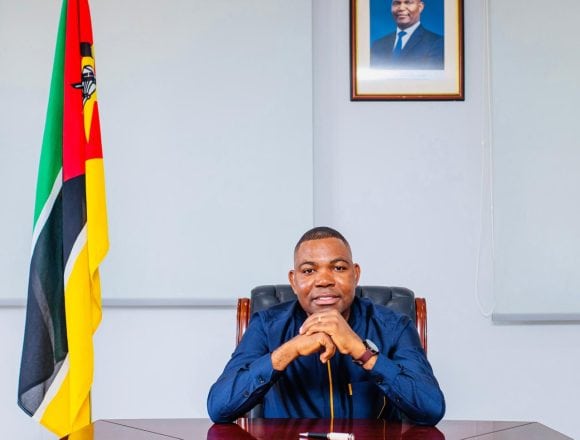 “Industrializar para crescer: Moçambique e a exportação de produtos com valor agregado” –  Onório Manuel