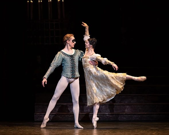 Natalia Osipova and David Hallberg in Romeo and Juliet