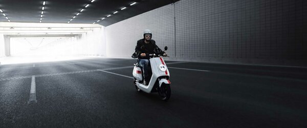 NIU NQI GTS biały 2022