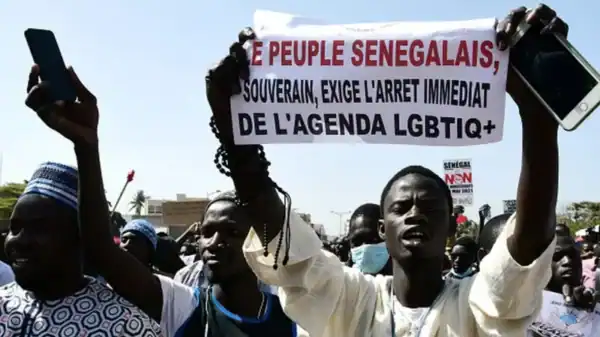 Le peuple sénégalais contre l'homosexualité