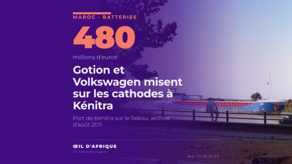 Un cargo remonte l'oued Sebou vers le port de Kénitra, ville où Gotion et Volkswagen prévoient une usine de cathodes pour batteries