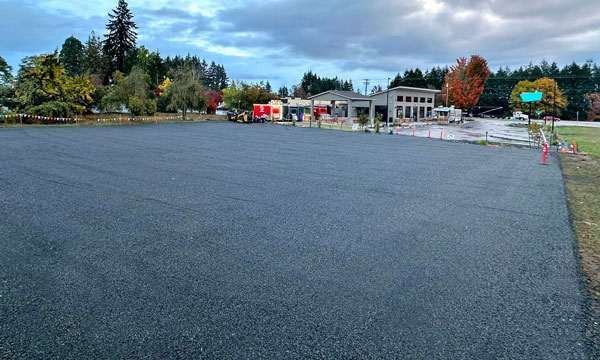 Lodge Food Carts Parking