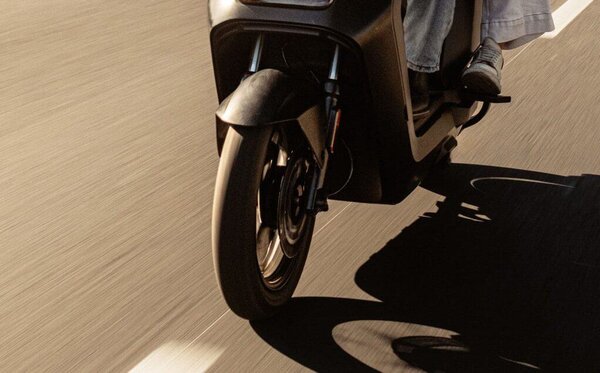 SKUTER NIU ELEKTRYCZNY NQIX 150 72/28AH 2025 - obrazek 7