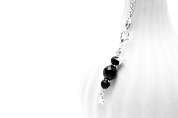 Lange Kette mit Obsidian und Lava