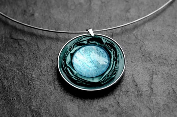 Upcycling Schmuck mit grünem Anhänger aus Kaffeekapsel – Bild 8