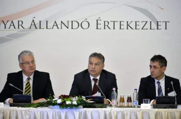 orban-viktor-azt-a-kerdest-kell-feltenni-mi-a-magyar-erdek--video