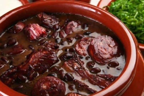 Feijoada Completa Tradicional Deliciosa
