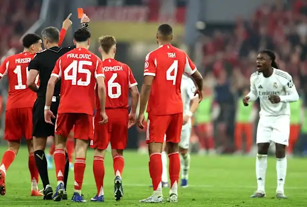 Camavinga carton rouge