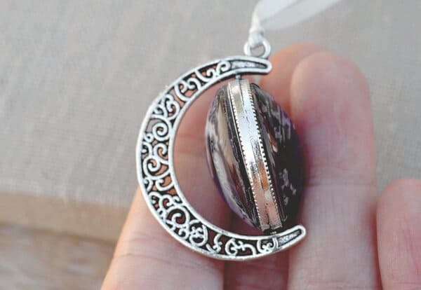 Doppelseitges Memorial mit filigranem Mond – Bild 4