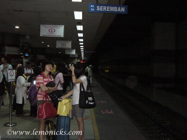 ladies coach Malaysian trains KTM Komuter @lemonicks.com