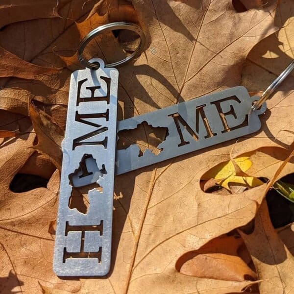 Брелок – "HOME Україна" чертеж DXF, брелок с силуэтом Украины