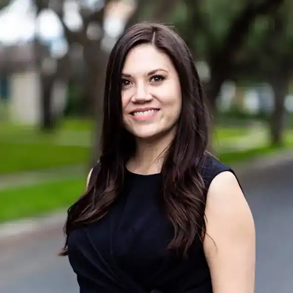 Angela Alaniz realtor