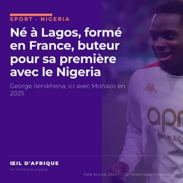 George Ilenikhena à l'échauffement sous le maillot de l'AS Monaco en 2025, avant de choisir le Nigeria