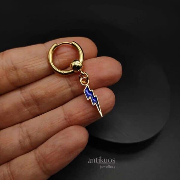 Blue thunderbolt mens earring antikuos, detail