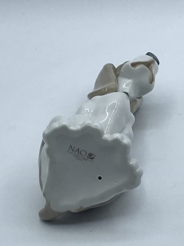 犬の陶器の置物 NAO Spain Handcrafted porcelain 犬の陶器の置物 NAO Spain Handcrafted porcelain NAO BY LLADRÓ