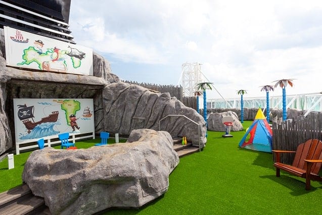 Familienzeit & Kinderbetreuung auf VASCO DA GAMA nicko-cruises-vasco-da-gama-kinderbereich-aussen