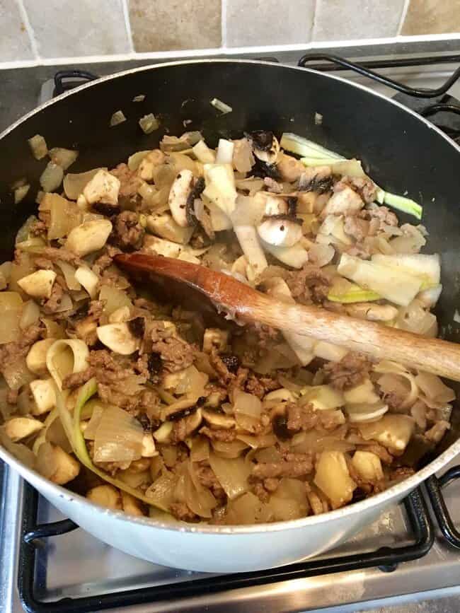 Mince, mushrooms, onions and courgette