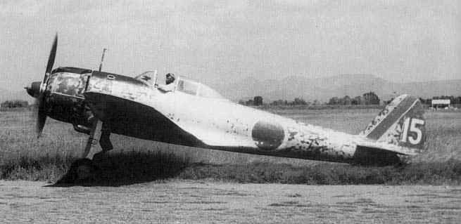 De Nakajima Ki-43 Hayabusa was een wendbare Japanse jager tijdens de Tweede Wereldoorlog, bekend om zijn snelheid en manoeuvreerbaarheid.