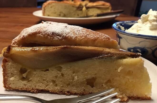 Francouzský tvarohový koláč s hruškami