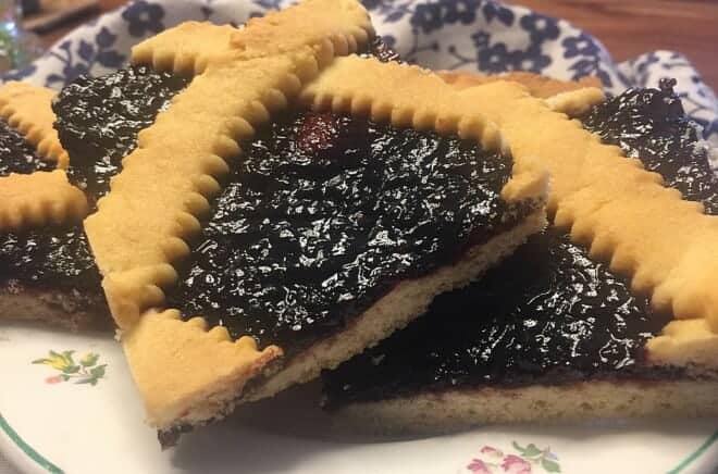 Mřížkový koláč se zavařeninou