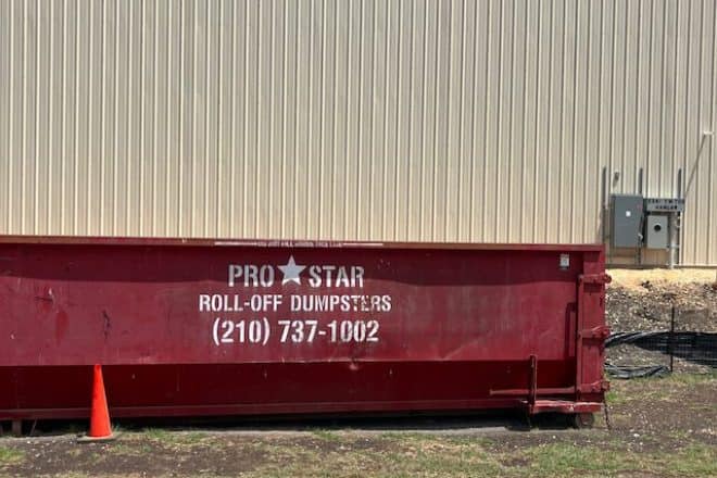 Pro Star Roll-Off 40 yard dumpter in commericial site
