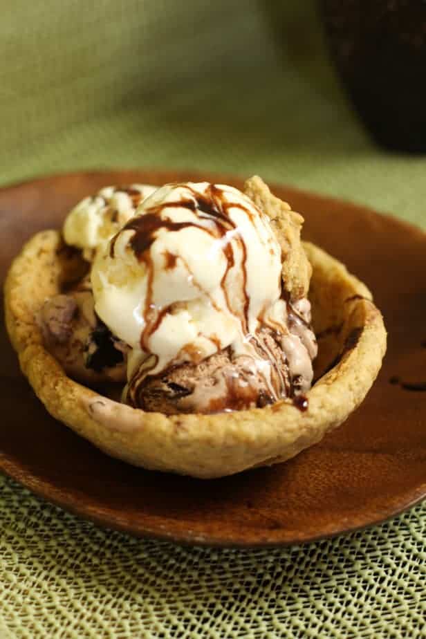 chocolate chip cookie bowls