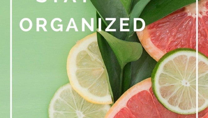 One of the easiest ways to ensure you stay organized is to plan out your meals! Learn how to plan your mealtimes easily!