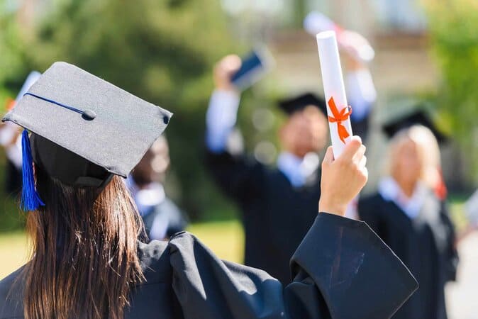 How To Help Your Kid Choose The Right University Course