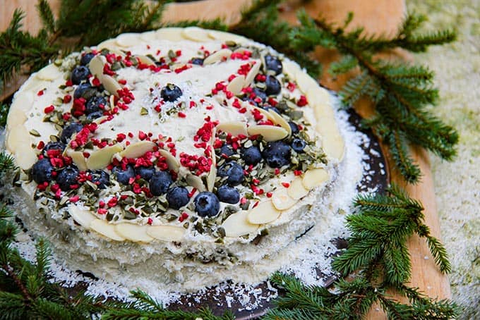 no bake Christmas cake